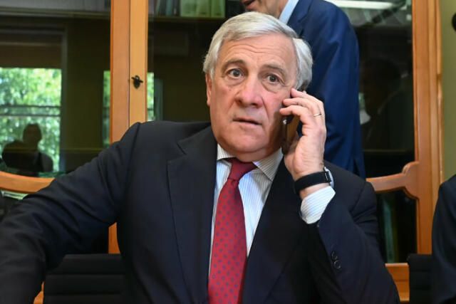 Medio Oriente, Tajani in contatto con le ambasciate: “Evitare i viaggi nella regione”